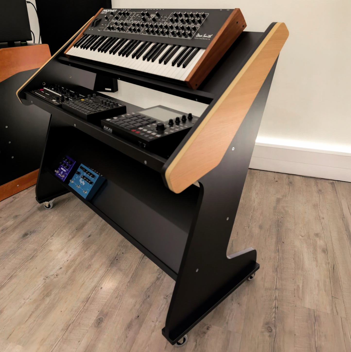 Synthstation 61 b-stock